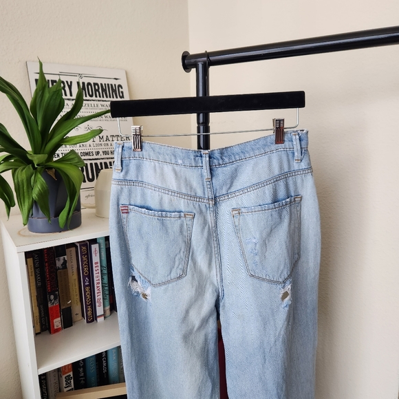 Urban Outfitters BDG Distressed Mom Jeans - Picture 5 of 5